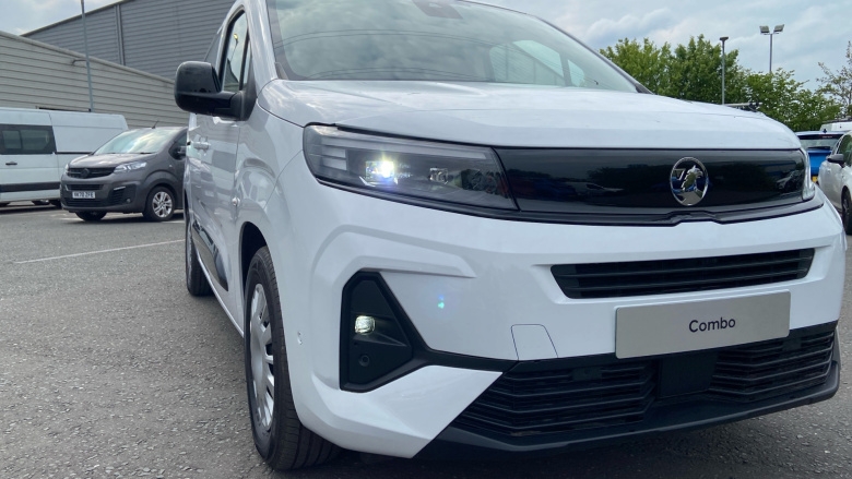 Vauxhall Combo Cargo Combo Xl Electric 100kW Pro 52kWh H1 Van Auto
